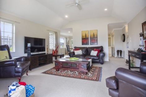 Photo of property in 2a Bransley Grove, Katikati, 3129