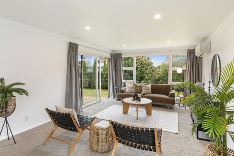 Photo of property in 1/9 Chislehurst Place, Bryndwr, Christchurch, 8052