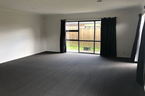Photo of property in 3 Andrusha Place, Flat Bush, Auckland, 2019