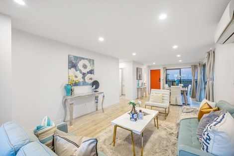 Photo of property in 2 James Mcleod Way, Silverdale, 0932