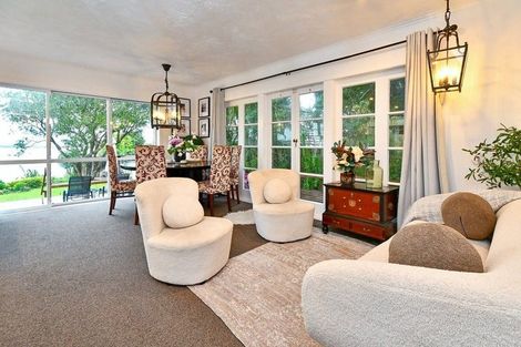 Photo of property in 58 Youngs Road, Papakura, 2110