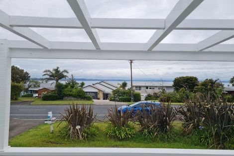 Photo of property in 2/1341 Whangaparaoa Road, Army Bay, Whangaparaoa, 0930