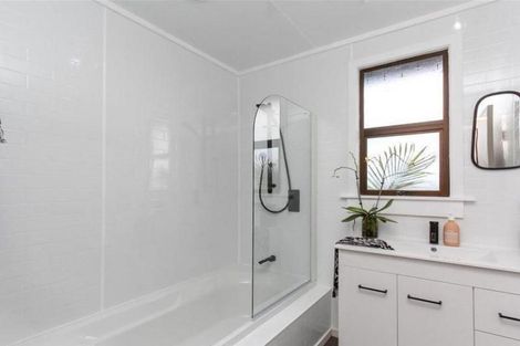 Photo of property in 65 Tarahua Road, Welbourn, New Plymouth, 4310