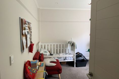 Photo of property in Fountain Court, 1/48c Oriental Parade, Oriental Bay, Wellington, 6011