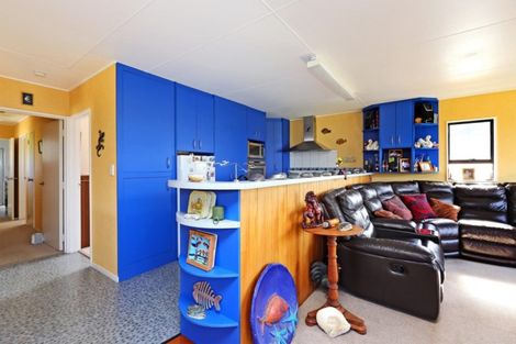 Photo of property in 1 Mchardy Place, Glenfield, Auckland, 0627