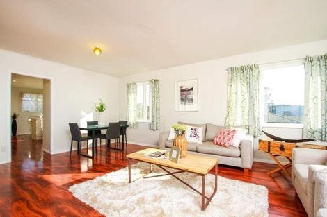 Photo of property in 20 Woodford Avenue, Henderson, Auckland, 0610