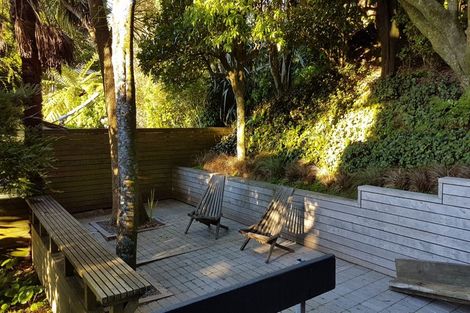 Photo of property in 30 Harland Street, Brooklyn, Wellington, 6021