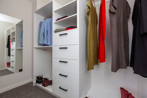 Photo of property in 77 Amohia Street, Paraparaumu, 5032