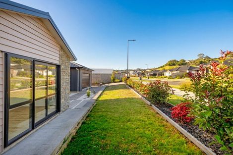 Photo of property in 7 Awa Avenue, Helensville, 0800