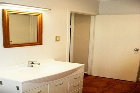 Photo of property in 216 Oriental Parade, Oriental Bay, Wellington, 6011