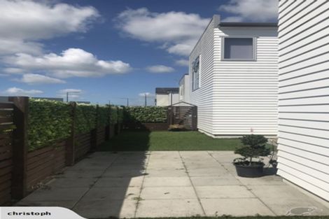 Photo of property in 49 Hollowout Street, Takanini, 2112