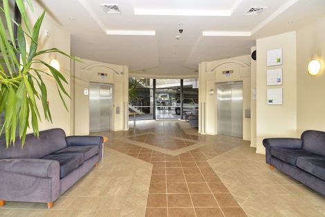 Photo of property in The Rennaissance, 5j/18 Ronwood Avenue, Manukau, Auckland, 2104