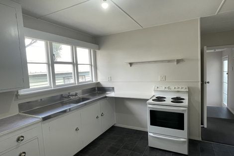 Photo of property in 2/51 Saint Johns Street, Woolston, Christchurch, 8062