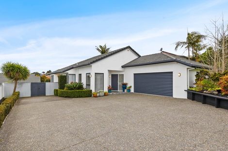 Photo of property in 47 Loloma Drive, Half Moon Bay, Auckland, 2012
