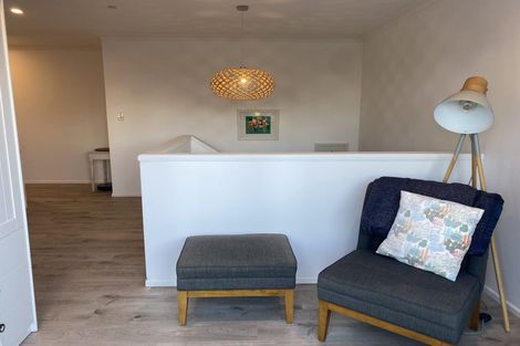 Photo of property in 39 Emlyn Place, Torbay, Auckland, 0630