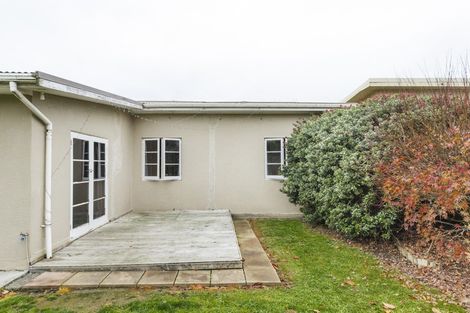 Photo of property in 71 Florence Avenue, Palmerston North, 4414