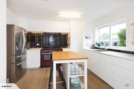 Photo of property in 253 Meola Road, Point Chevalier, Auckland, 1022