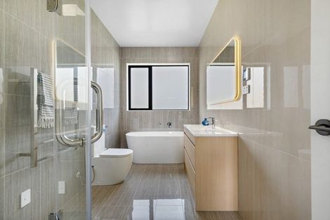 Photo of property in 5 Karepe Lane, Kumeu, 0810