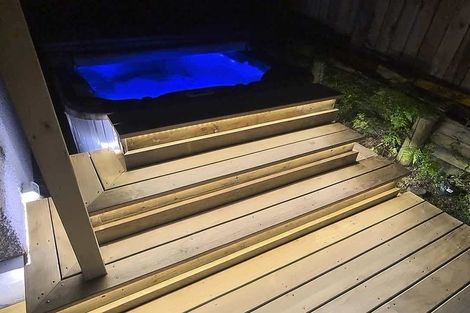 Photo of property in 2/6 Calypso Place, Rothesay Bay, Auckland, 0630