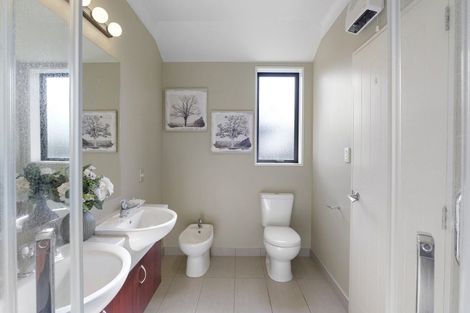 Photo of property in 2 Te Pihopa Way, Aidanfield, Christchurch, 8025