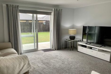 Photo of property in 43 Minerva Crescent, Woodend, 7610