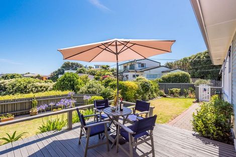 Photo of property in 16 Webber Street, Paraparaumu Beach, Paraparaumu, 5032