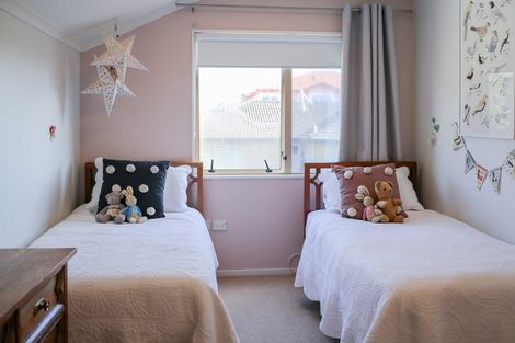 Photo of property in 15b Tide Close, Mount Wellington, Auckland, 1060