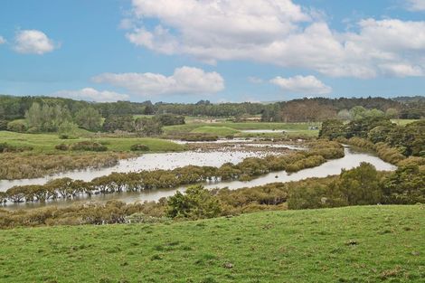 Photo of property in 126 Oneriri Road, Kaiwaka, 0573