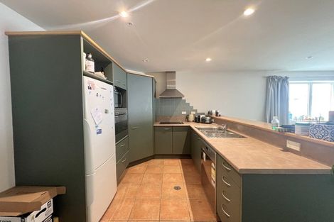 Photo of property in 5d/5 Kent Terrace, Mount Victoria, Wellington, 6011