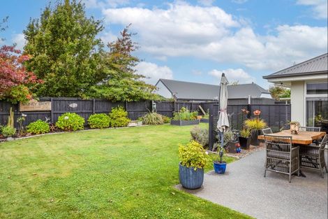 Photo of property in 33 Valour Drive, Rangiora, 7400