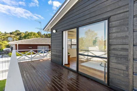 Photo of property in 2/135 Spinella Drive, Bayview, Auckland, 0629