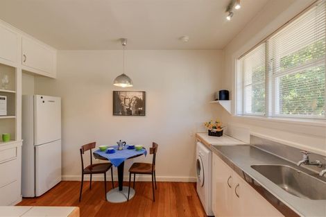 Photo of property in 2/116 Holly Road, St Albans, Christchurch, 8014