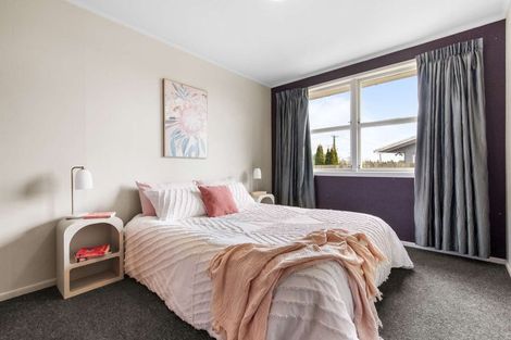 Photo of property in 15 Sunrise Avenue, Owhata, Rotorua, 3010