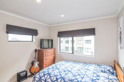 Photo of property in Te Kakariki Apartments, 1/1 Wellington Road, Paekakariki, 5034