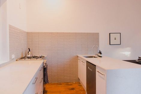 Photo of property in 112 Queen Street, Northcote Point, Auckland, 0627