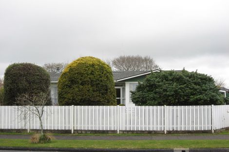 Photo of property in 86 Manu Crescent, Upper Vogeltown, New Plymouth, 4310