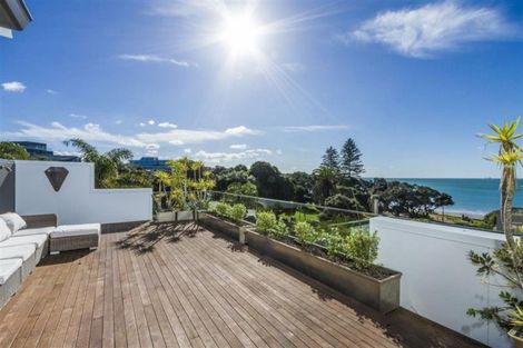Photo of property in 15 The Strand, Takapuna, Auckland, 0622
