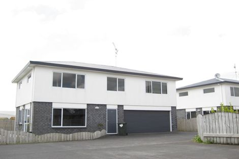 Photo of property in 30d Wellington Street, Pukekohe, 2120