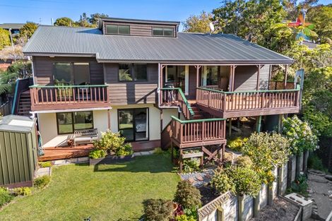 Photo of property in 138 Tirohanga Road, Tirohanga, Lower Hutt, 5010