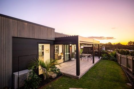 Photo of property in 4 Omahina Street, Raglan, 3225