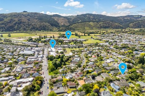 Photo of property in 43c Dowling Grove, Silverstream, Upper Hutt, 5019