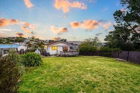 Photo of property in 4 Gaff Place, Whitby, Porirua, 5024