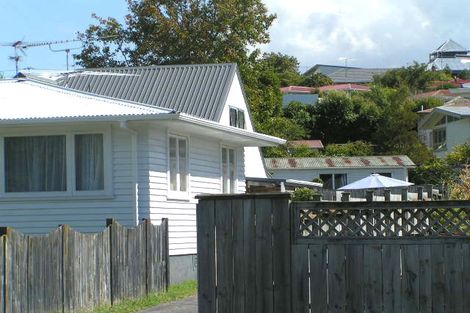 Photo of property in 1/22 Seine Road, Forrest Hill, Auckland, 0620