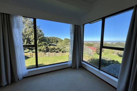 Photo of property in 125 Redoubt Road, Goodwood Heights, Auckland, 2105