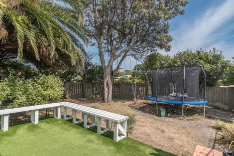 Photo of property in 31 Winton Street, Paraparaumu Beach, Paraparaumu, 5032