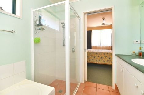 Photo of property in 67 Cabeleigh Drive, Helensville, 0800