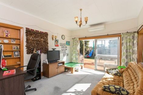 Photo of property in 1 Highfield Avenue, Dunsandel, 7682