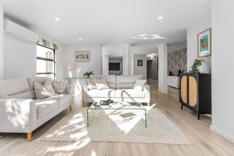 Photo of property in 2/37 Poynder Avenue, Merivale, Christchurch, 8014