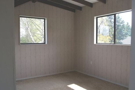 Photo of property in 10 Oakhurst Place, Russley, Christchurch, 8042