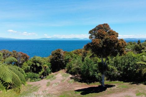 Photo of property in 4 Whakamoenga Point, Acacia Bay, Taupo, 3385